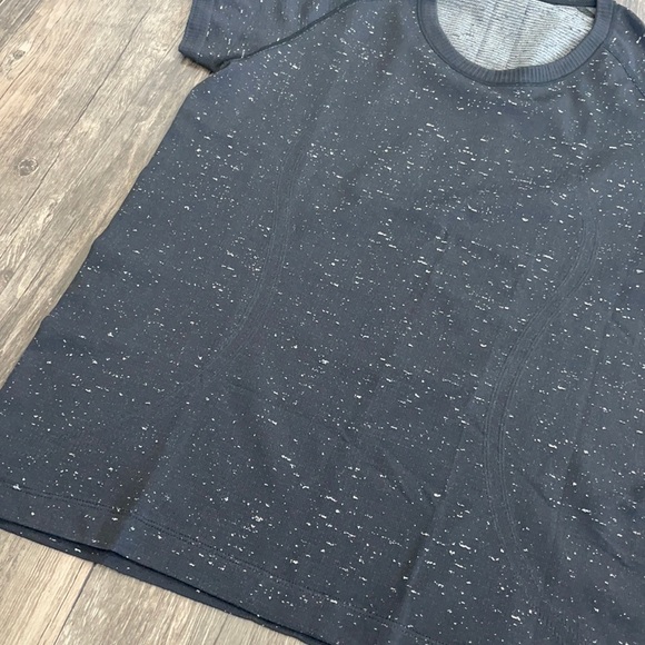 Lululemon Swiftly Tech Short Sleeve - Picture 3 of 6